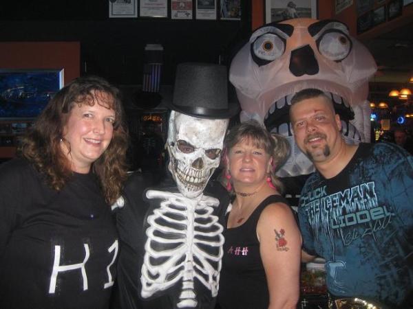 H1-C- Skelator-C- Naughty-ahh-C- -And- Chuck