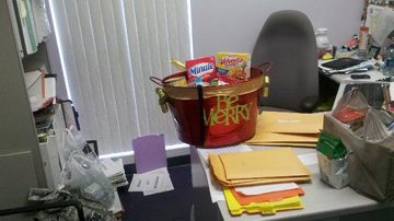 DD`S CHRISTMAS BASKET 2010