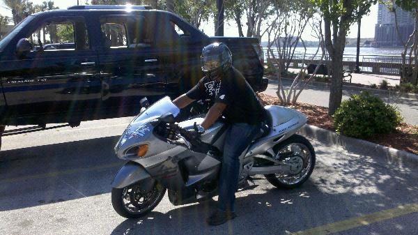 FOX ON HIS BUSA.......