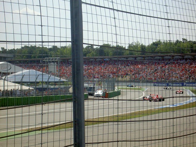 schumi in front